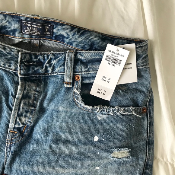 ABERCROMBIE & FITCH Ripped Distressed Denim - Picture 6 of 6